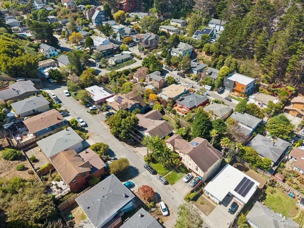 280 Angelita Avenue Pacifica, CA 94044