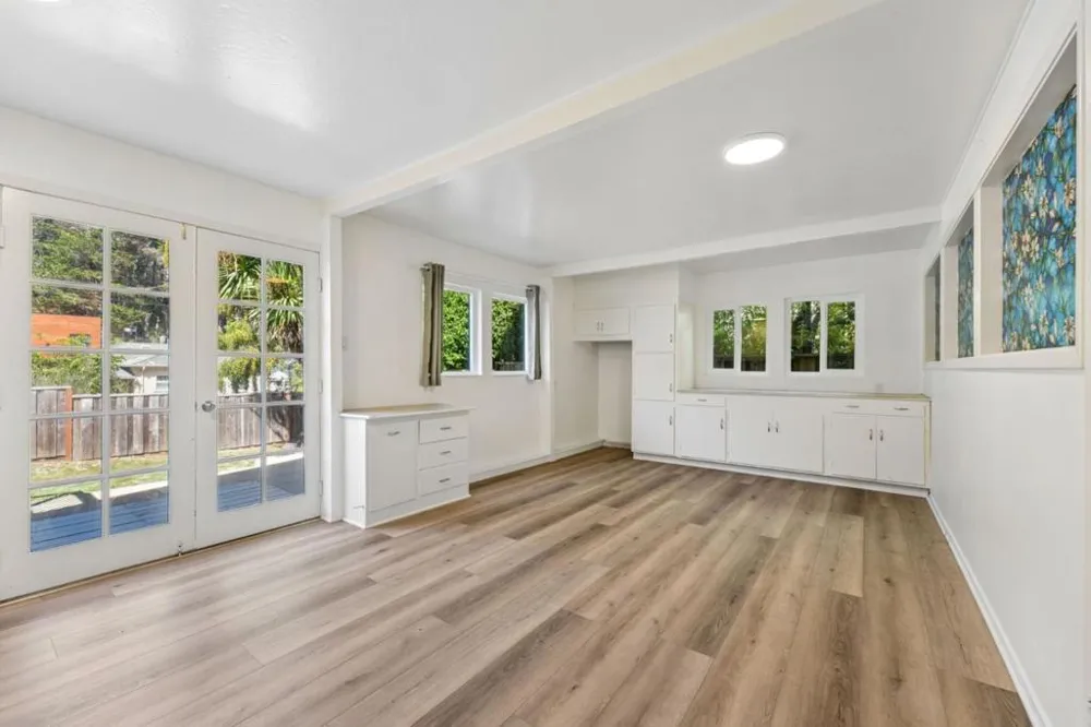 280 Angelita Avenue Pacifica, CA 94044