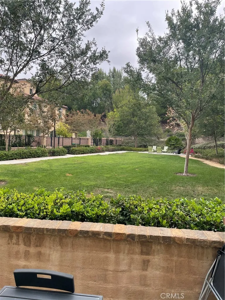 16 Savannah Lake Forest, CA 92630