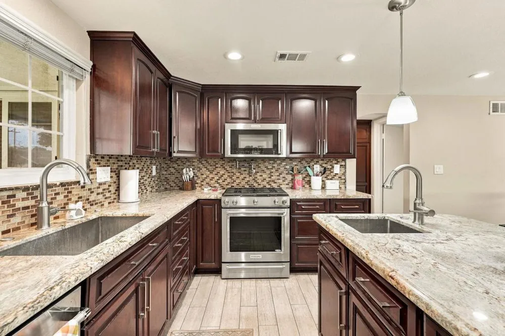 1826 Stanley Avenue Placentia, CA 92870