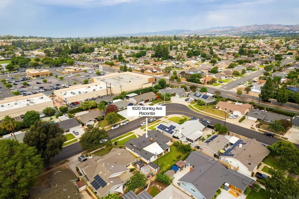 1826 Stanley Avenue Placentia, CA 92870