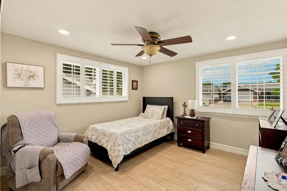 1826 Stanley Avenue Placentia, CA 92870