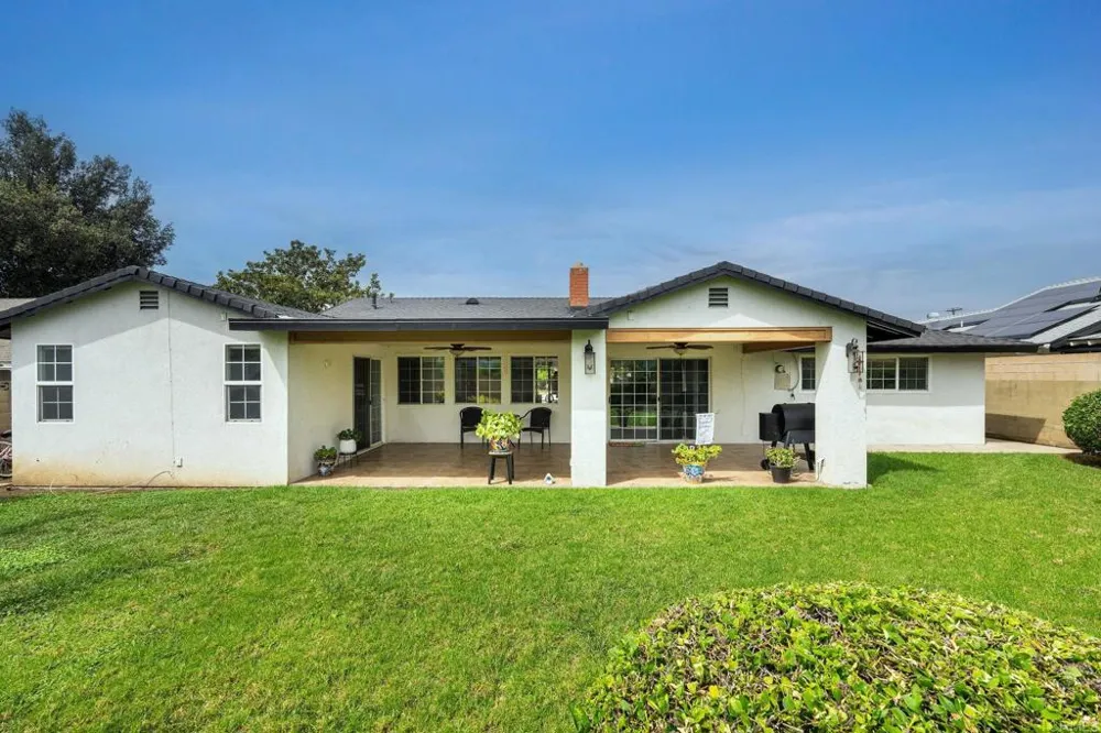 1826 Stanley Avenue Placentia, CA 92870