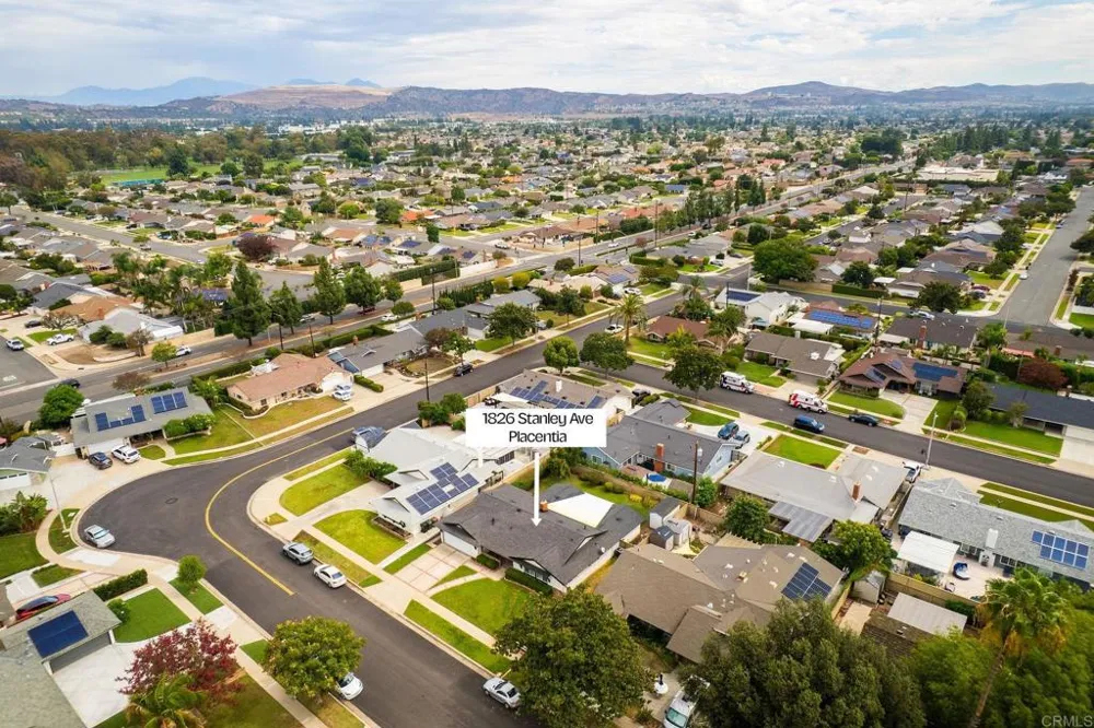1826 Stanley Avenue Placentia, CA 92870