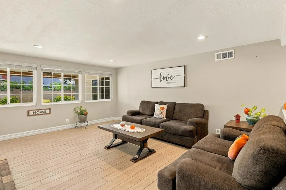 1826 Stanley Avenue Placentia, CA 92870