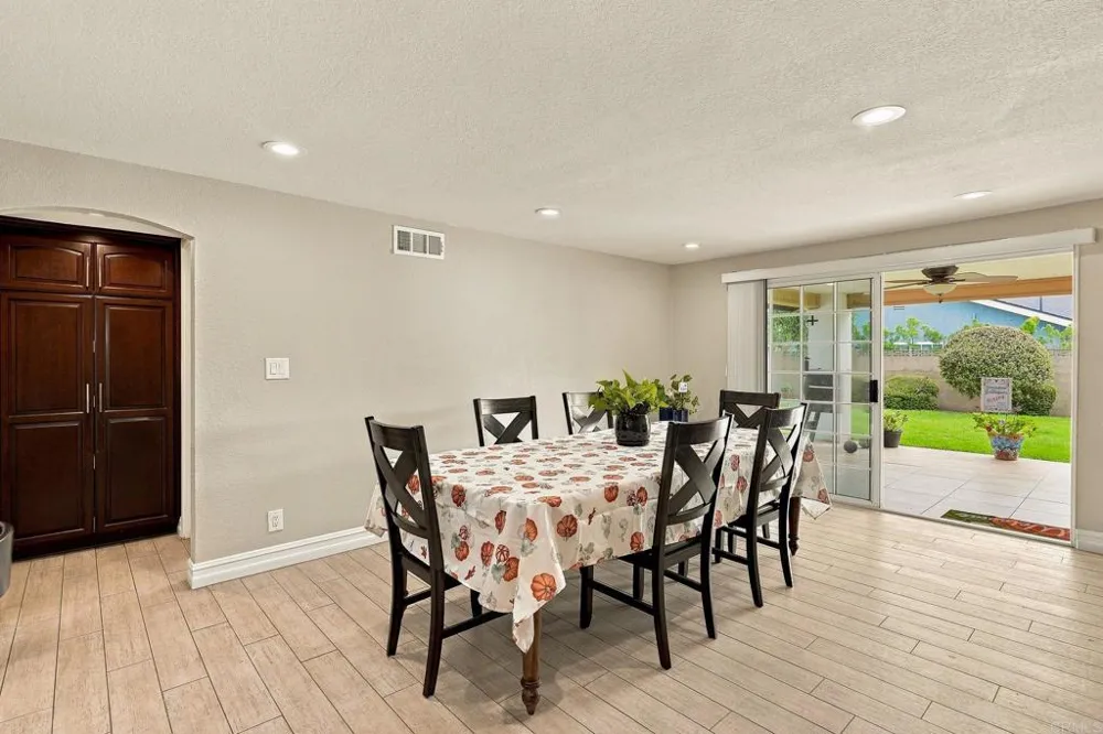 1826 Stanley Avenue Placentia, CA 92870