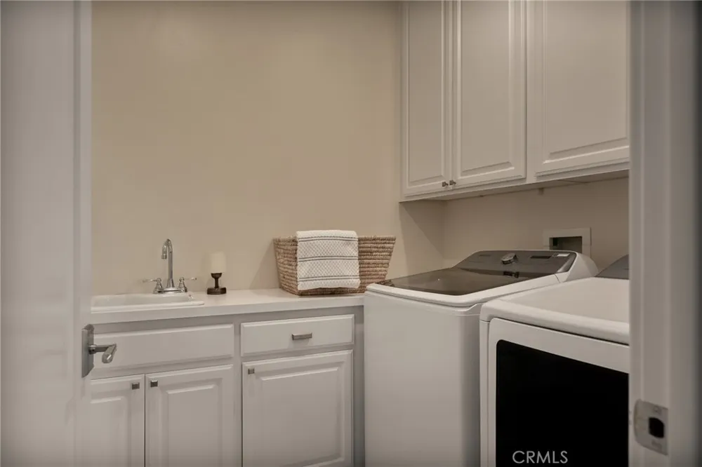26385 Walnut Hills Drive Lake Arrowhead, CA 92352