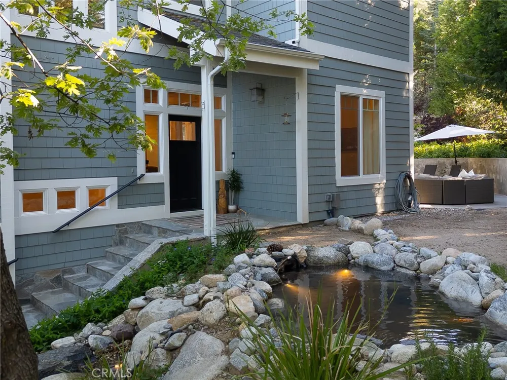 26385 Walnut Hills Drive Lake Arrowhead, CA 92352