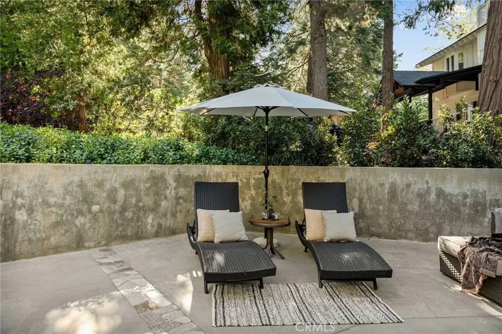 26385 Walnut Hills Drive Lake Arrowhead, CA 92352