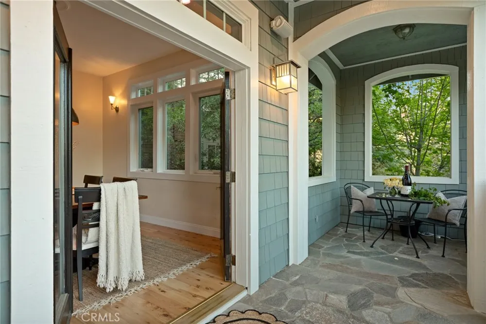 26385 Walnut Hills Drive Lake Arrowhead, CA 92352