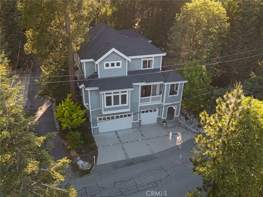 26385 Walnut Hills Drive Lake Arrowhead, CA 92352