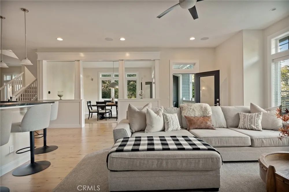 26385 Walnut Hills Drive Lake Arrowhead, CA 92352