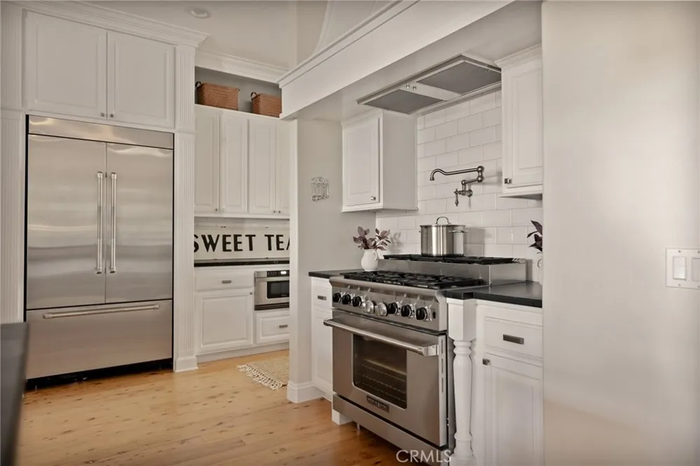 26385 Walnut Hills Drive Lake Arrowhead, CA 92352