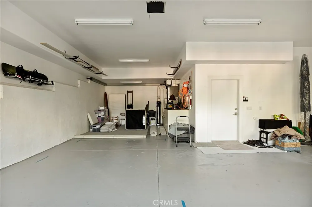 26385 Walnut Hills Drive Lake Arrowhead, CA 92352