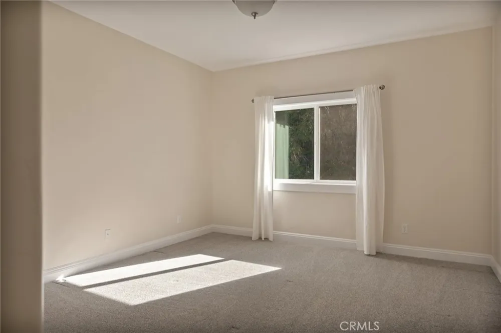 26385 Walnut Hills Drive Lake Arrowhead, CA 92352