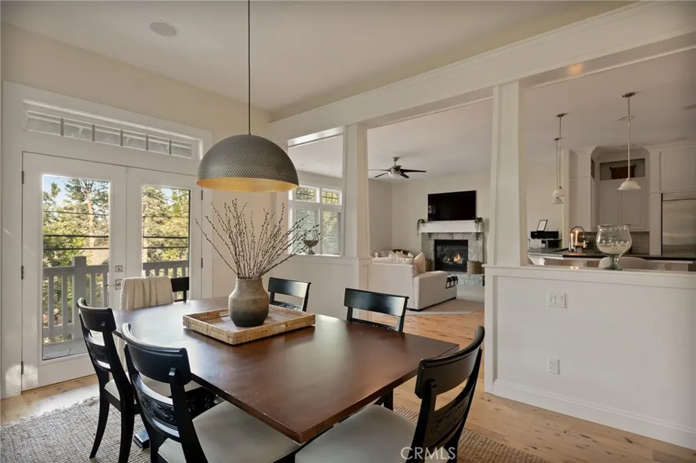 26385 Walnut Hills Drive Lake Arrowhead, CA 92352