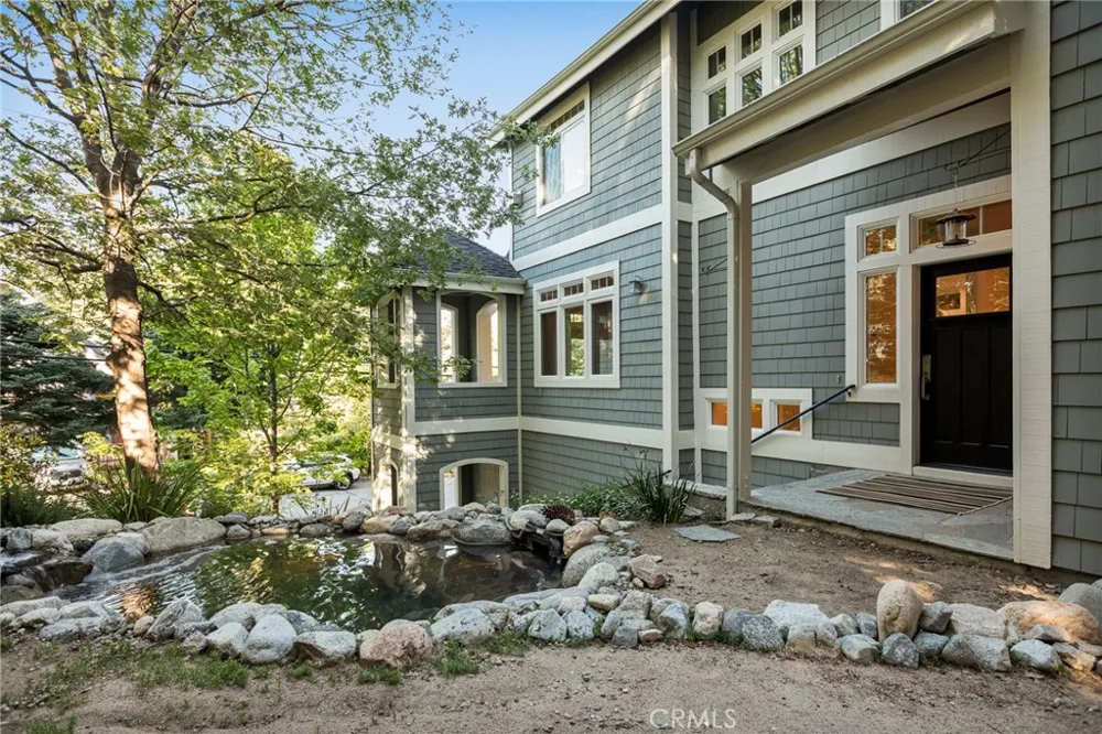 26385 Walnut Hills Drive Lake Arrowhead, CA 92352