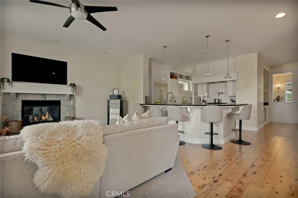 26385 Walnut Hills Drive Lake Arrowhead, CA 92352
