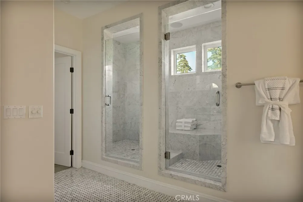 26385 Walnut Hills Drive Lake Arrowhead, CA 92352