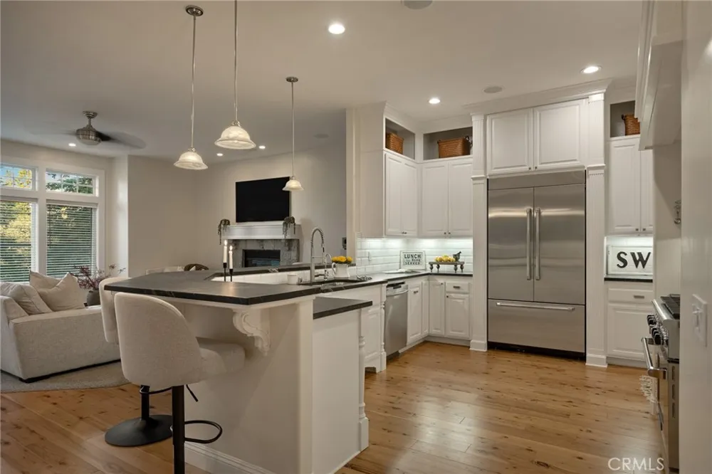 26385 Walnut Hills Drive Lake Arrowhead, CA 92352