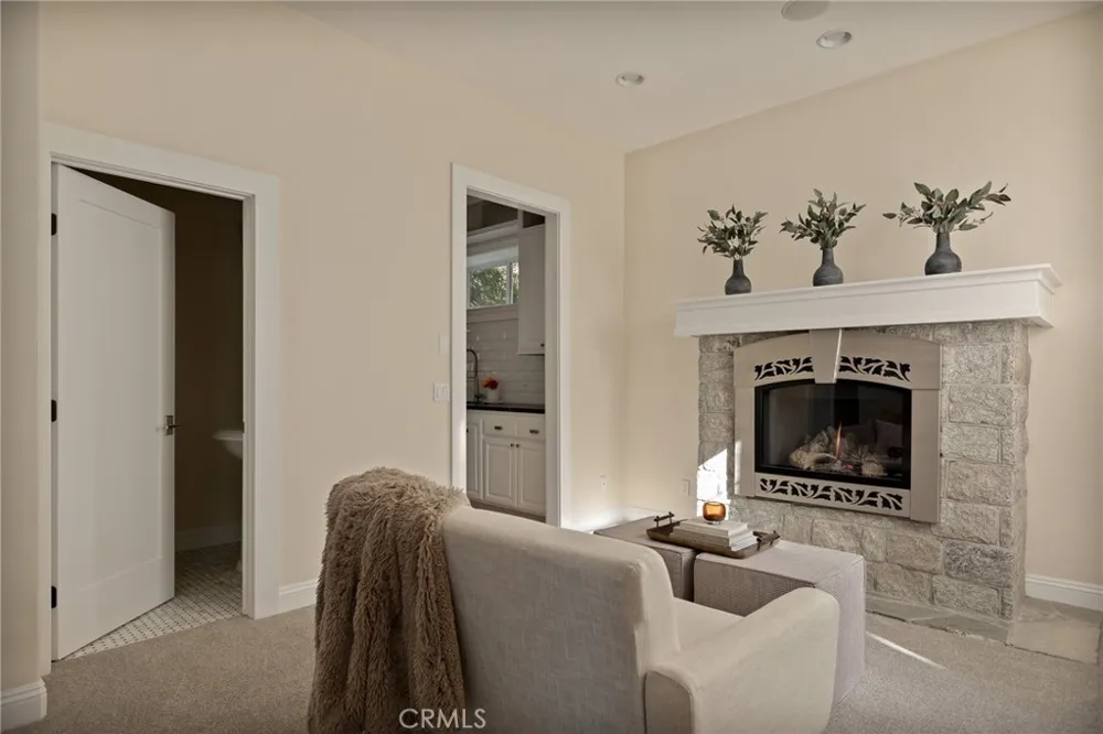 26385 Walnut Hills Drive Lake Arrowhead, CA 92352
