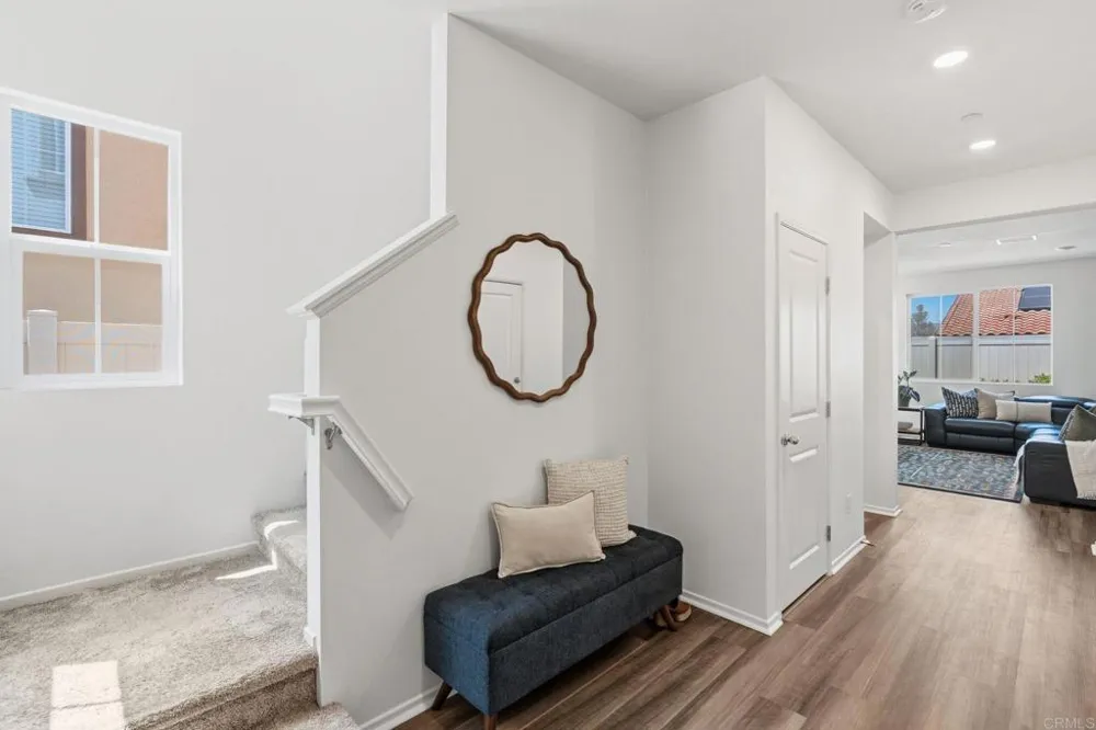 887 Brookdale Drive Vista, CA 92081