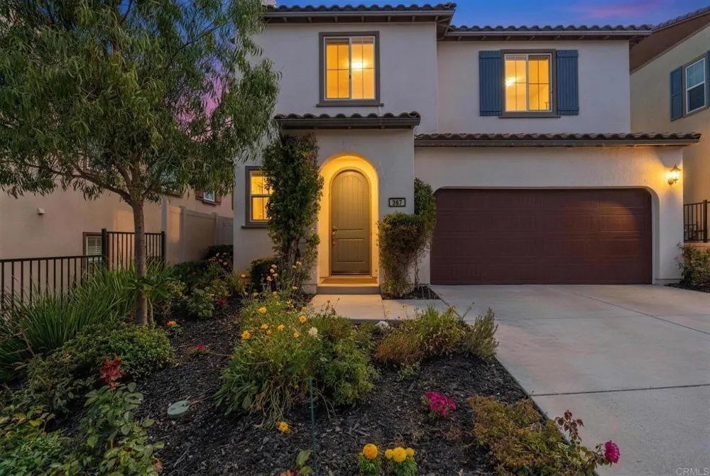 887 Brookdale Drive Vista, CA 92081