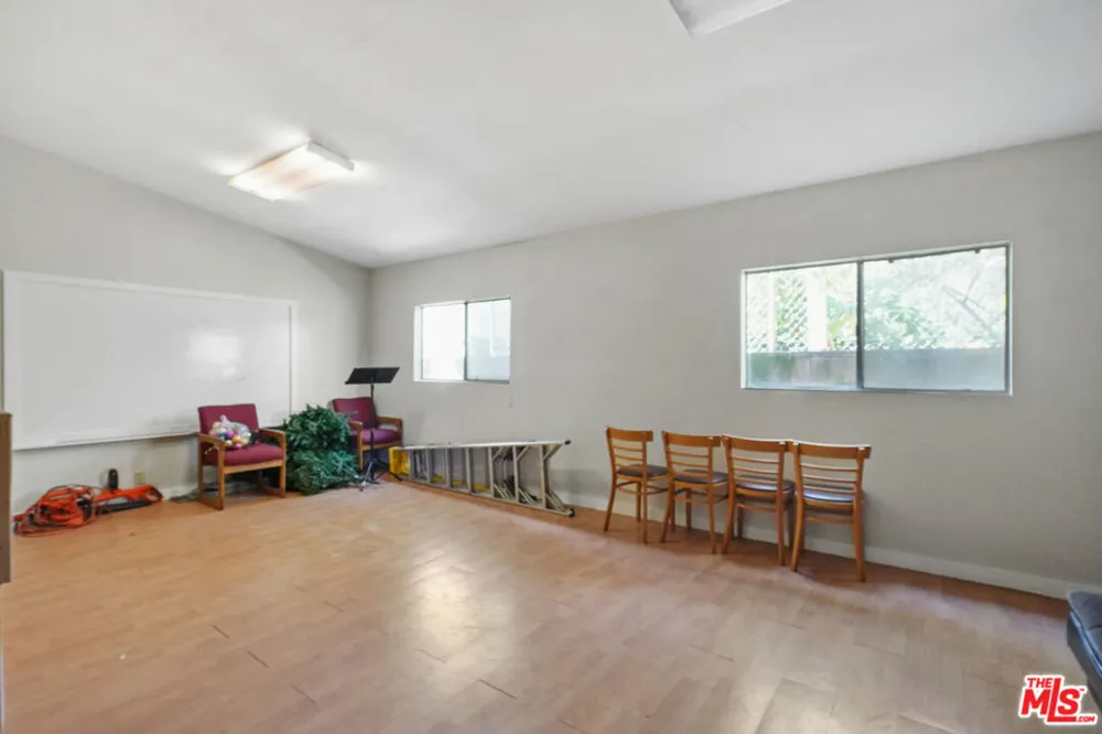 317 W Palmer Avenue Glendale, CA 91204