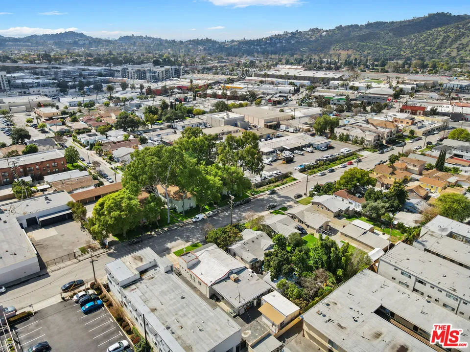 317 W Palmer Avenue Glendale, CA 91204