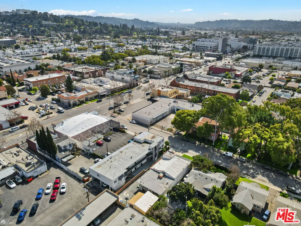 317 W Palmer Avenue Glendale, CA 91204