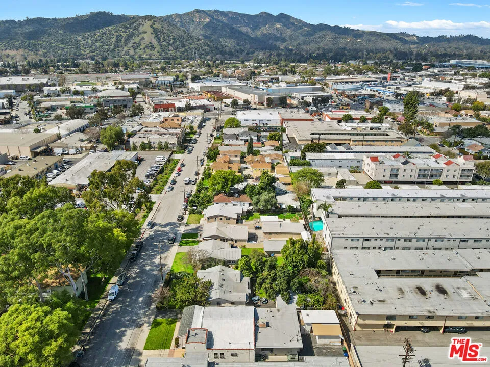 317 W Palmer Avenue Glendale, CA 91204