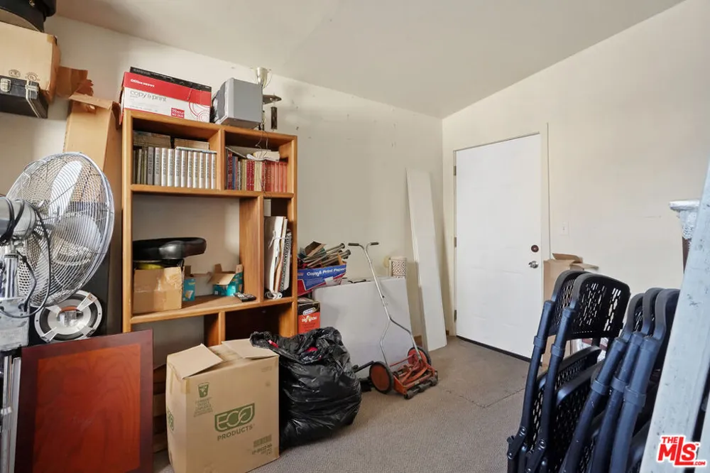 317 W Palmer Avenue Glendale, CA 91204