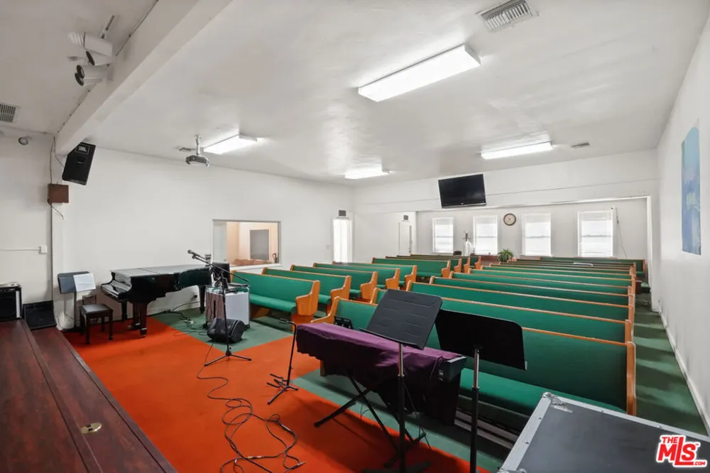 317 W Palmer Avenue Glendale, CA 91204
