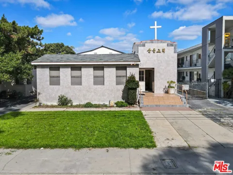 317 W Palmer Avenue