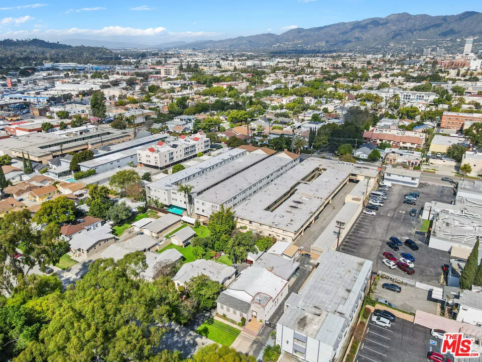 317 W Palmer Avenue Glendale, CA 91204