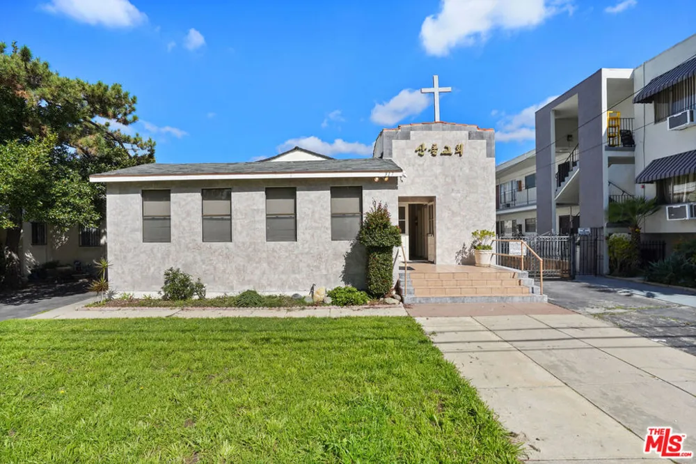 317 W Palmer Avenue Glendale, CA 91204