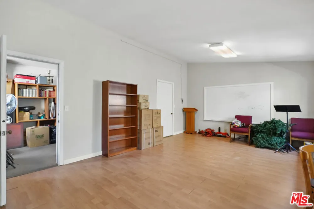 317 W Palmer Avenue Glendale, CA 91204