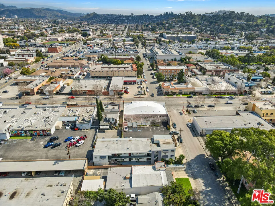 317 W Palmer Avenue Glendale, CA 91204