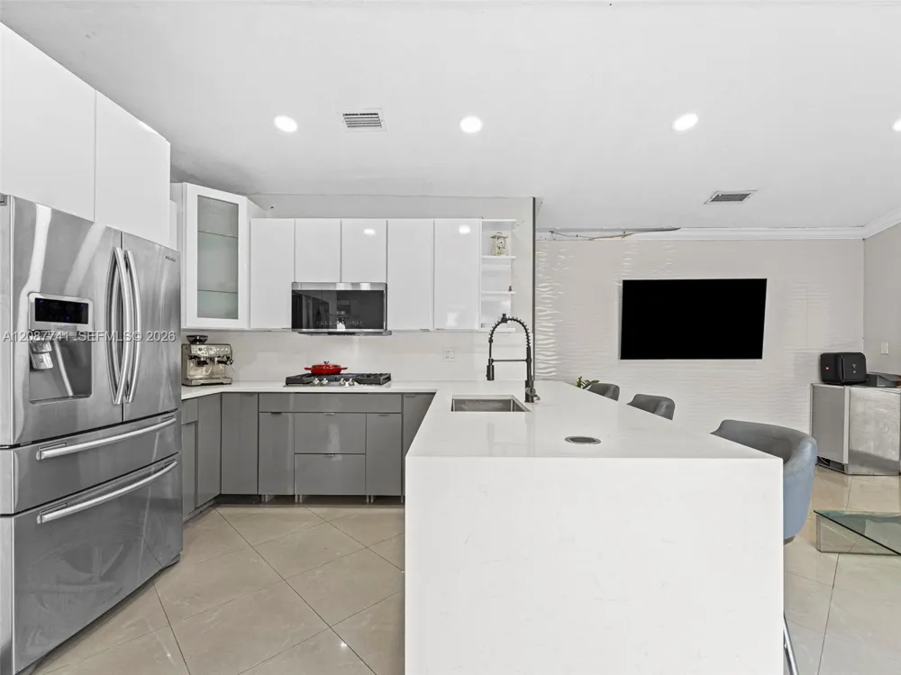 9781 SW 155th Ave Miami, FL 33196