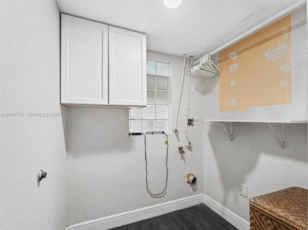 9781 SW 155th Ave Miami, FL 33196