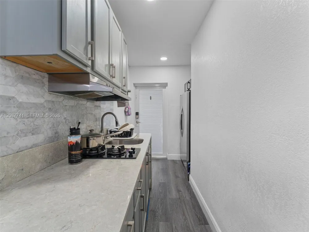 9781 SW 155th Ave Miami, FL 33196
