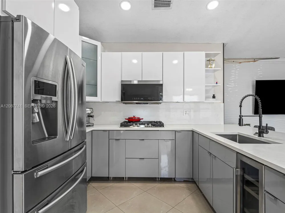 9781 SW 155th Ave Miami, FL 33196