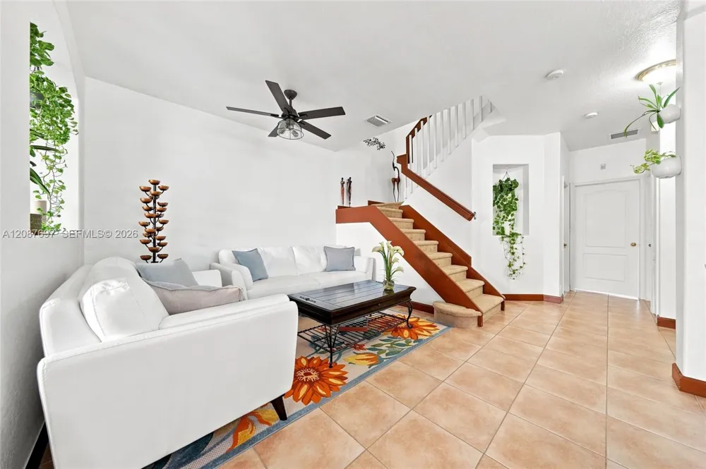889 SW 151st Pl Miami, FL 33194