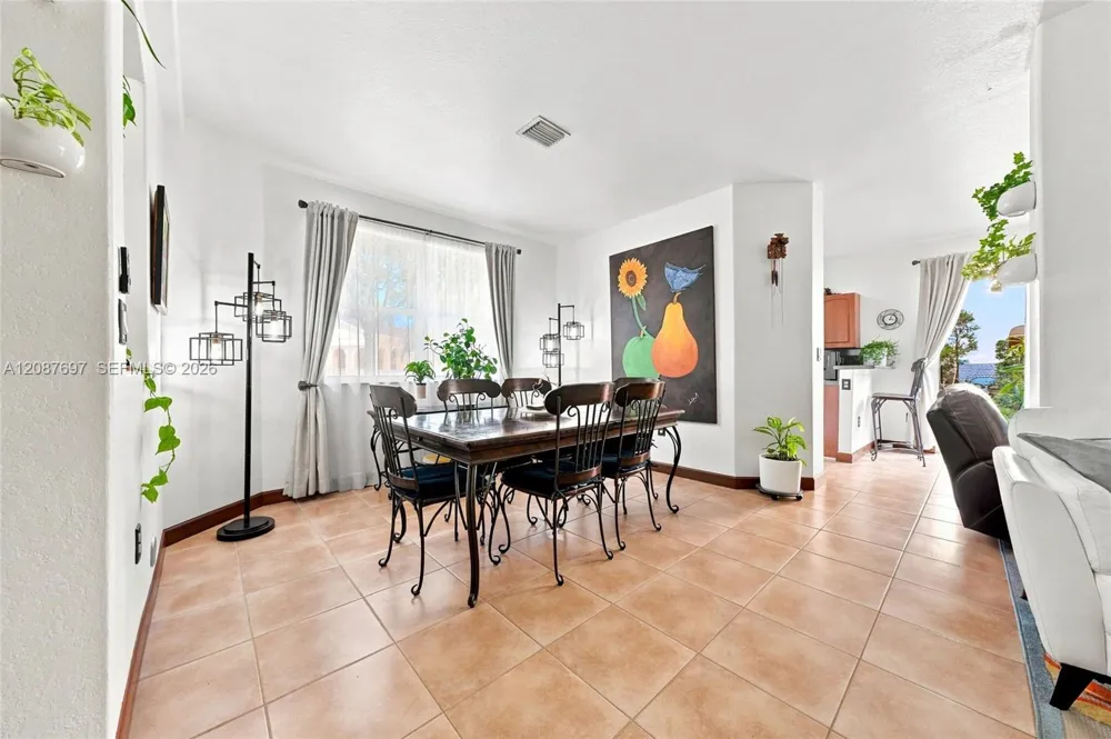 889 SW 151st Pl Miami, FL 33194