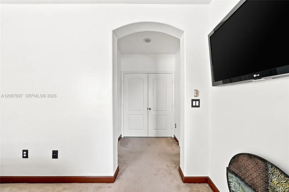 889 SW 151st Pl Miami, FL 33194