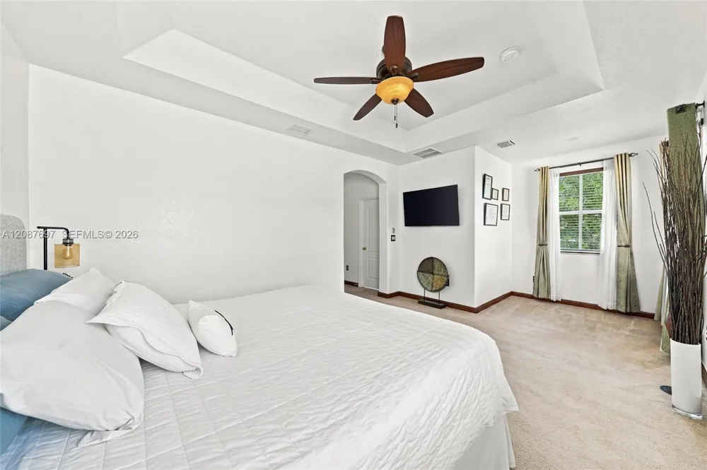 889 SW 151st Pl Miami, FL 33194
