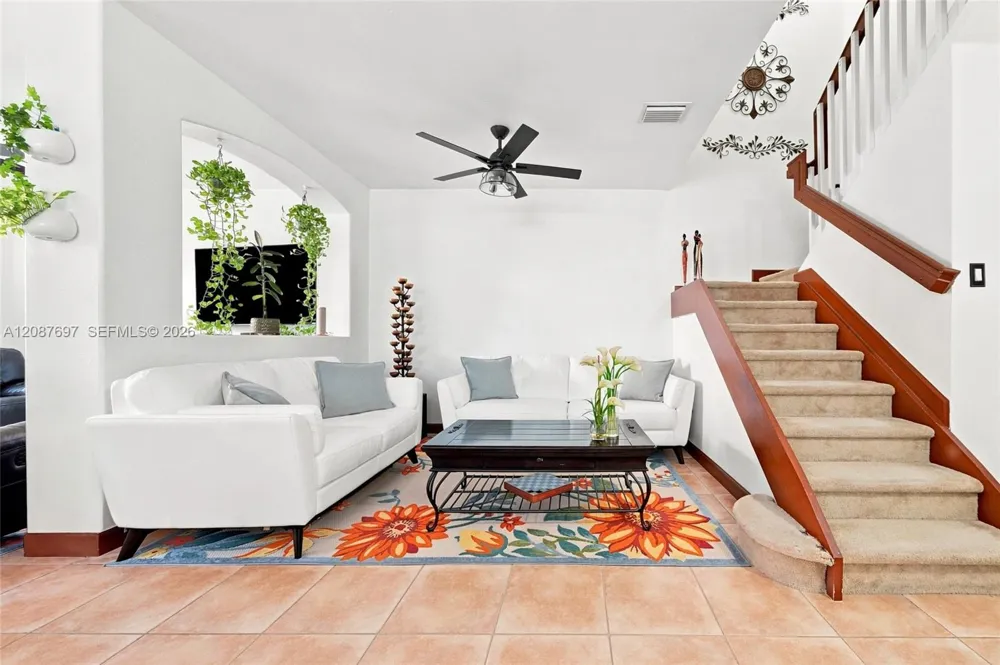 889 SW 151st Pl Miami, FL 33194