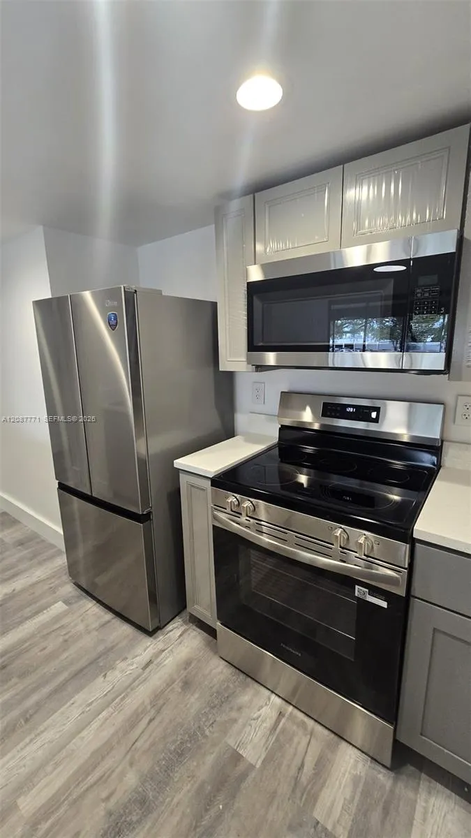 16220 NW 2nd Ave #211 Miami, FL 33169