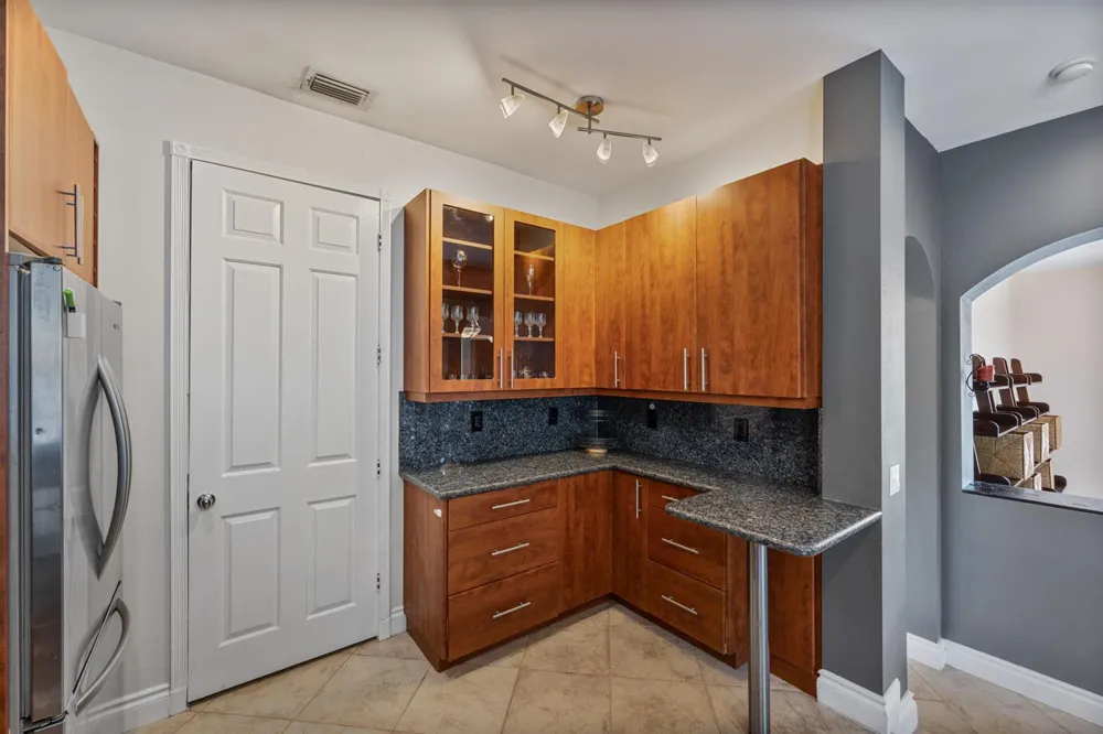 6380 BELLA CIRCLE #905 Boynton Beach, FL 33437