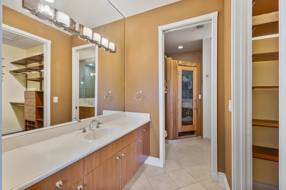 6380 BELLA CIRCLE #905 Boynton Beach, FL 33437